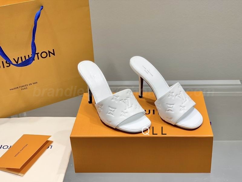 Louis Vuitton Women's Slippers 100